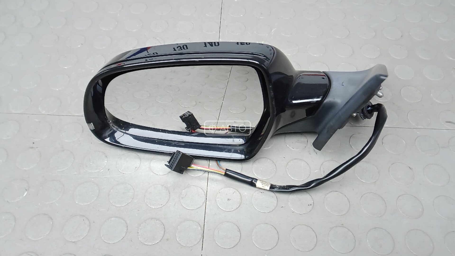 Зеркало наружное левое