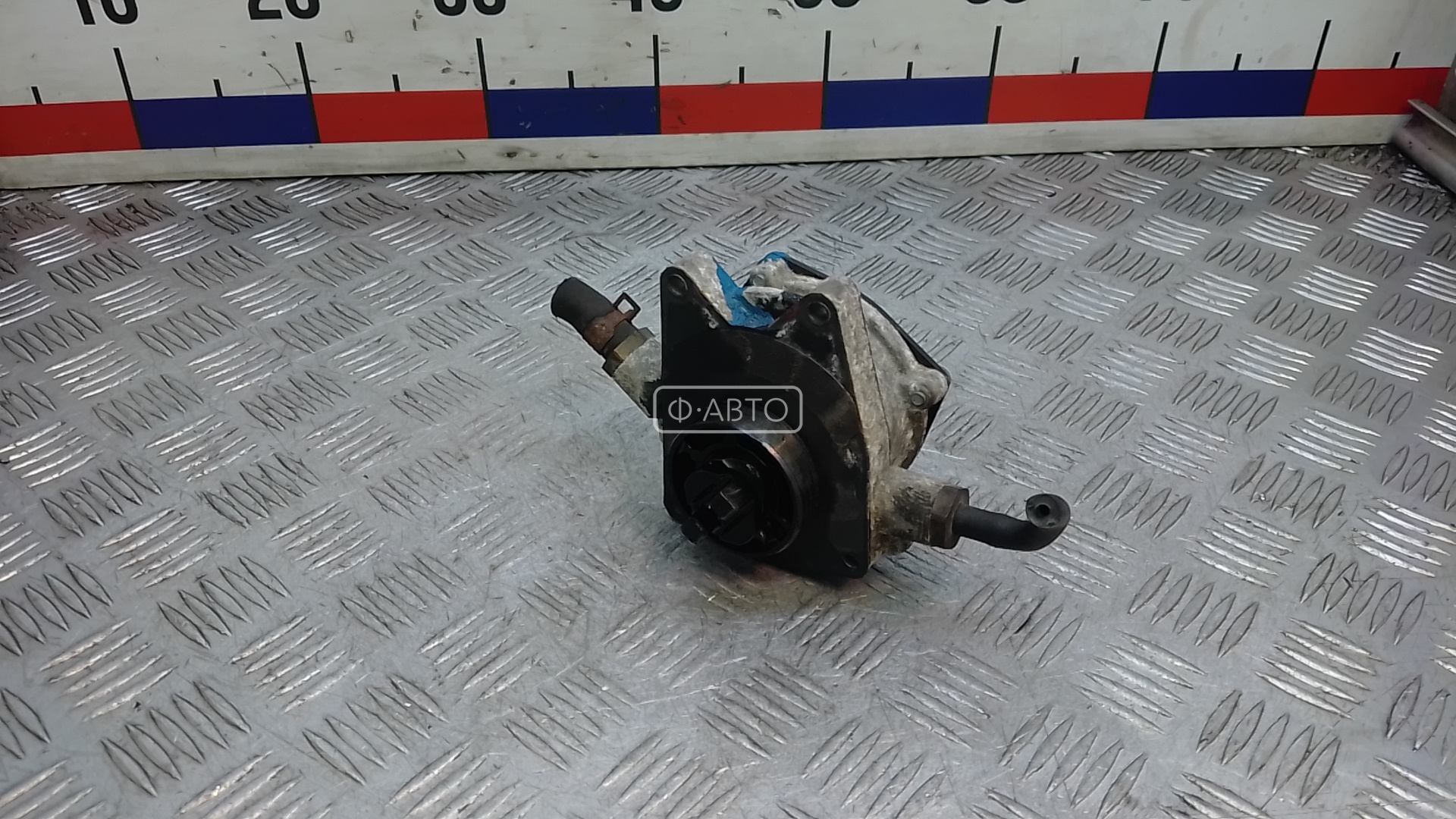 Насос вакуумный