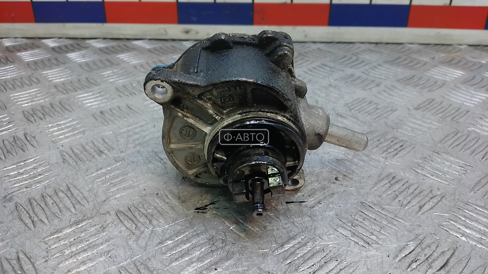 Насос вакуумный