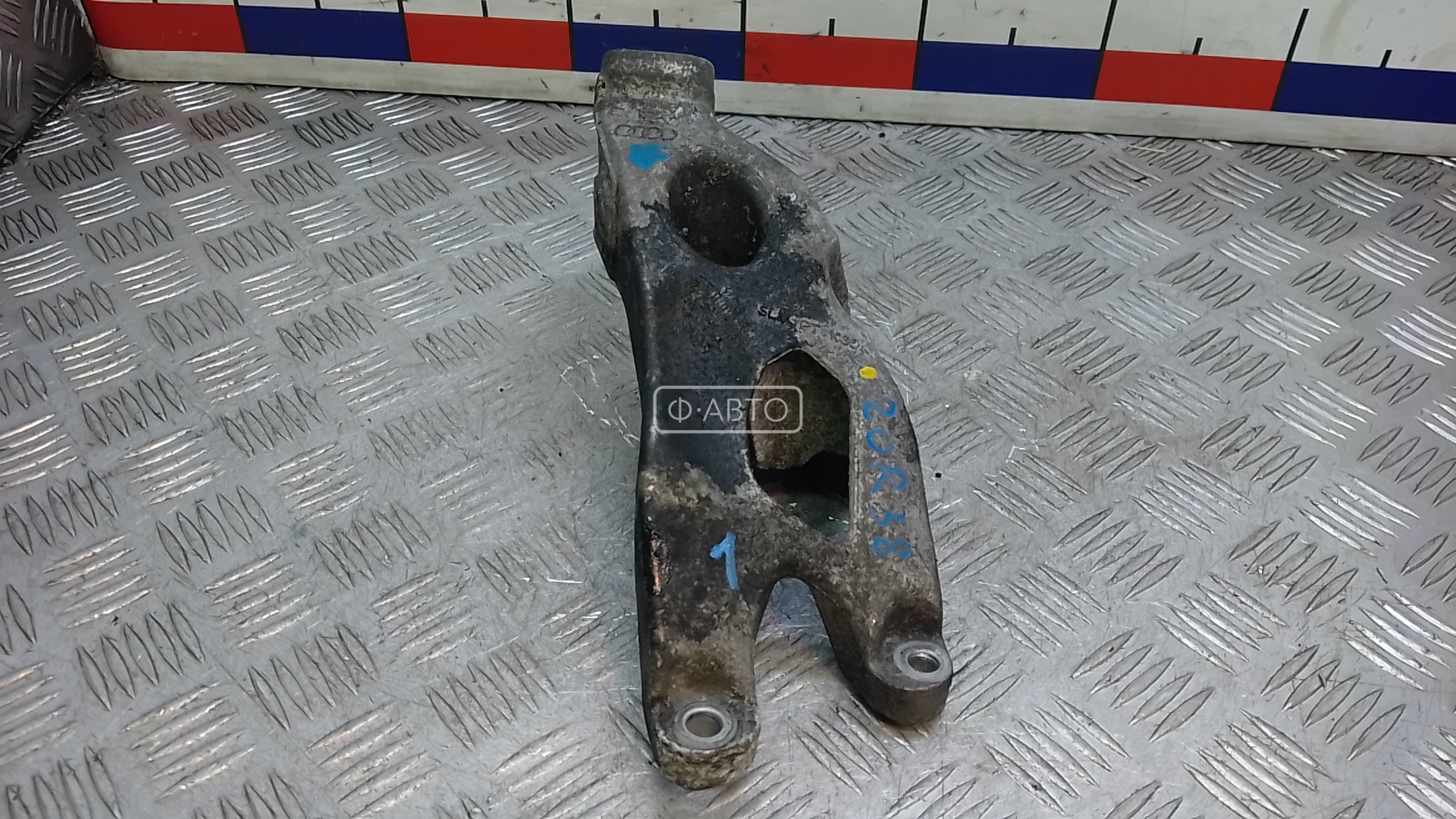 Кронштейн двигателя дизельный