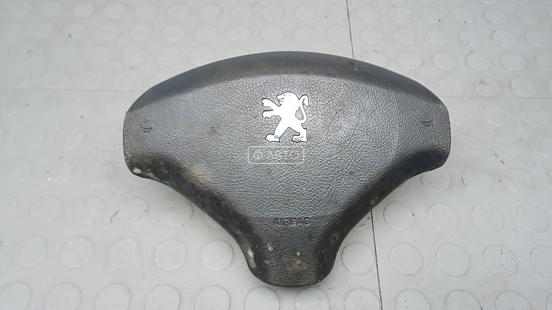 Подушка безопасности водителя