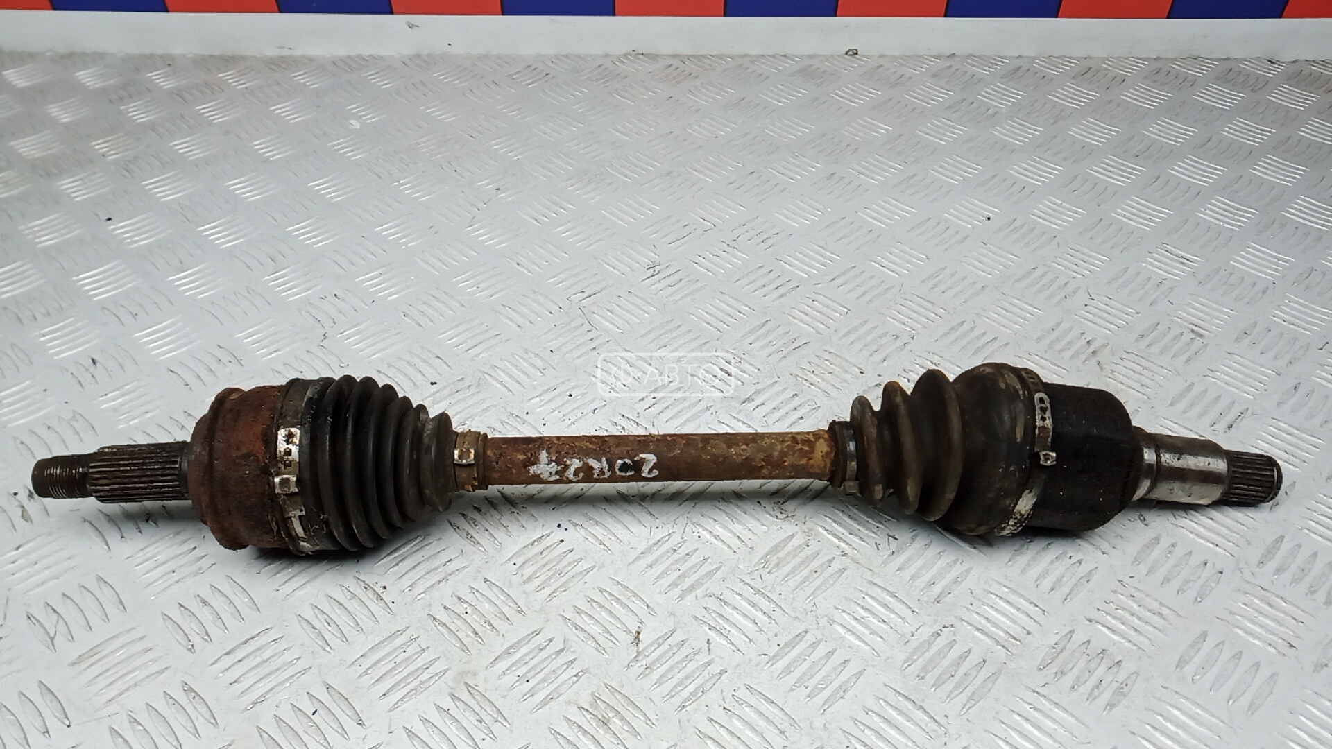 Привод передний левый