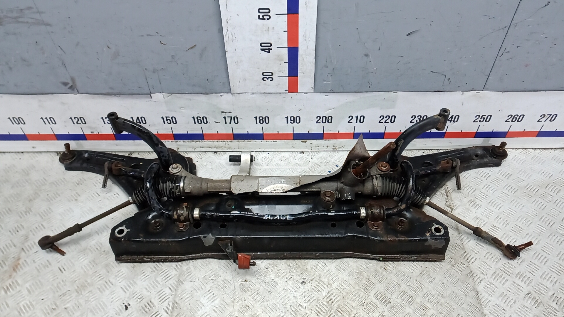 Балка подвески передняя