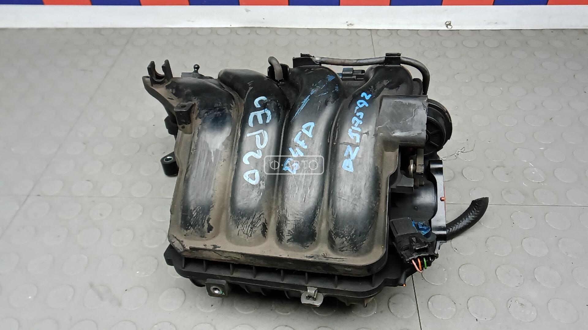 Впускной коллектор бензиновый