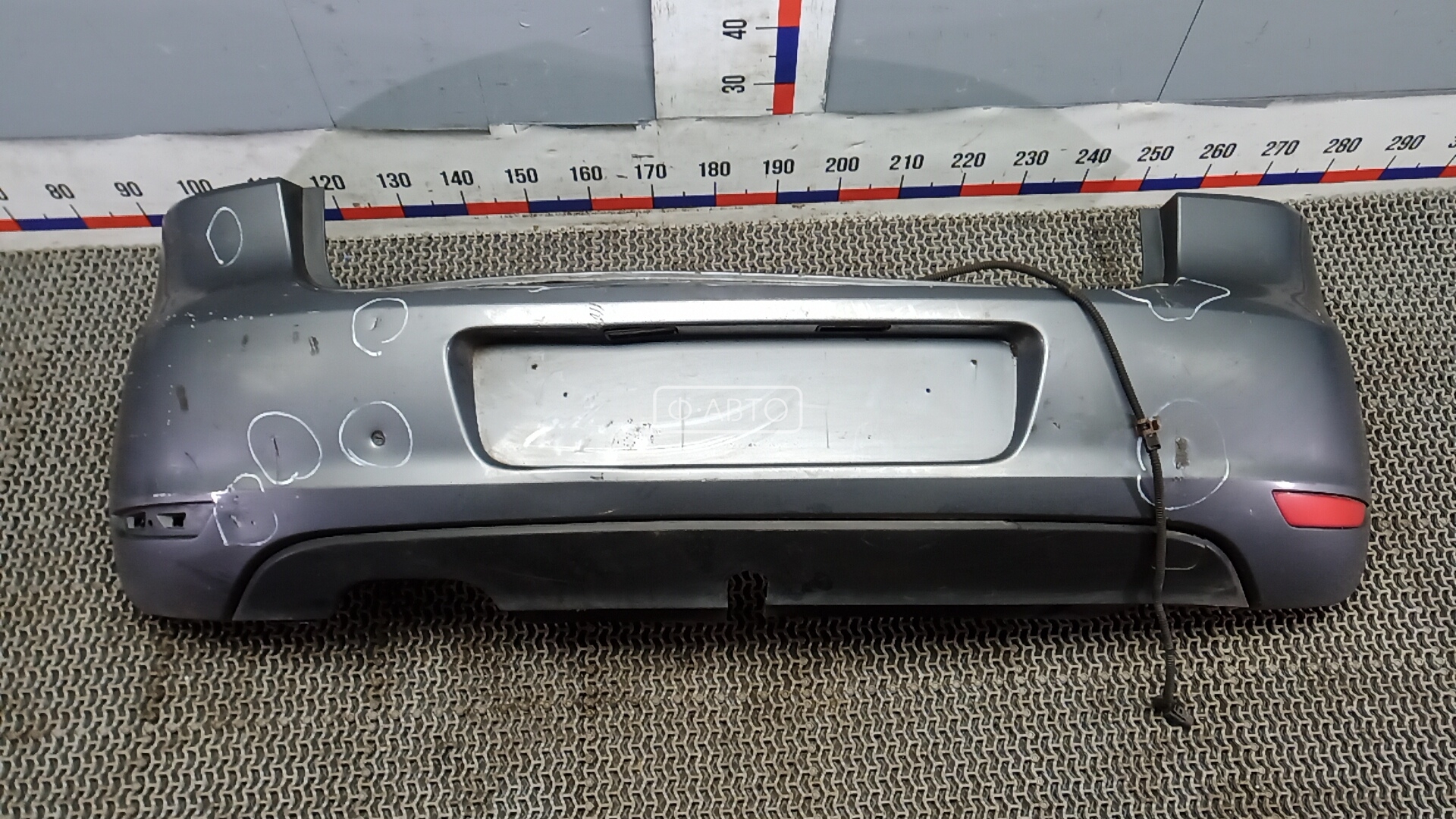 Бампер задний