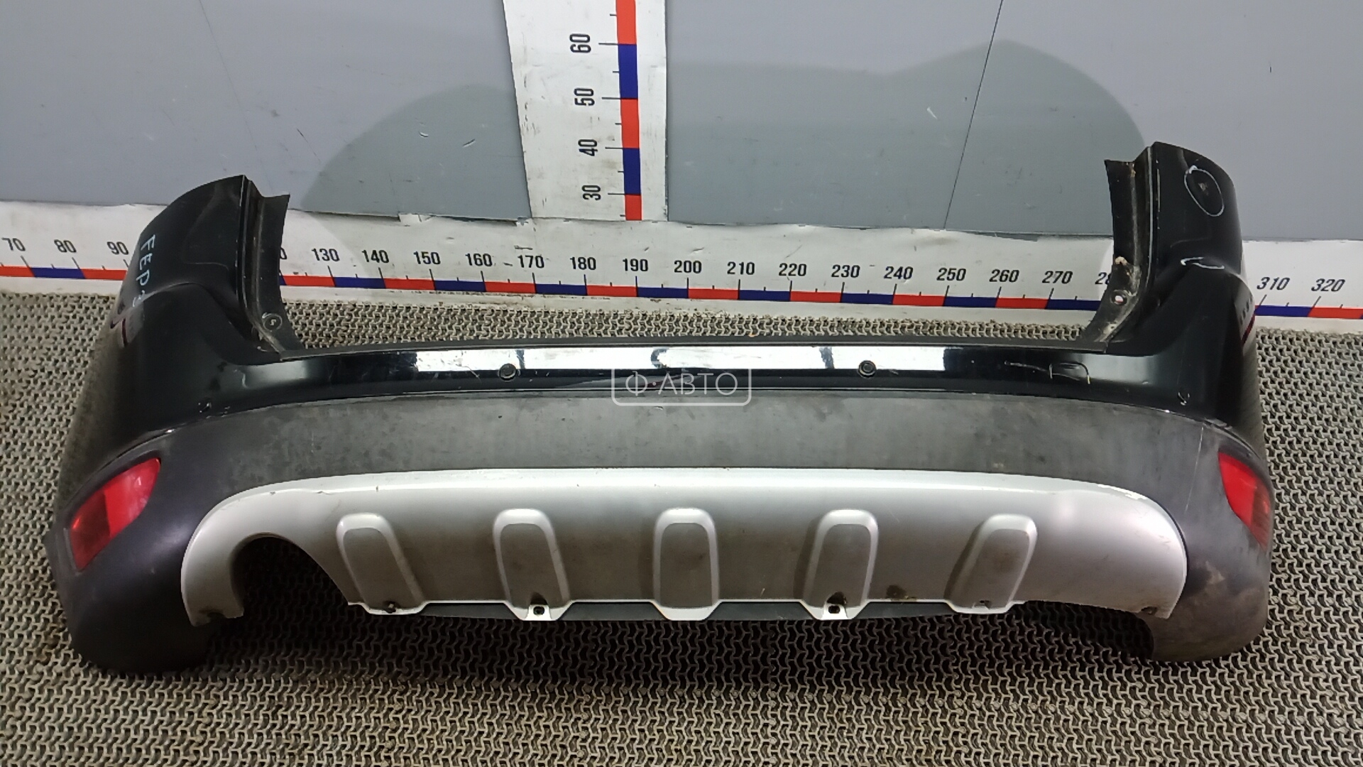 Бампер задний