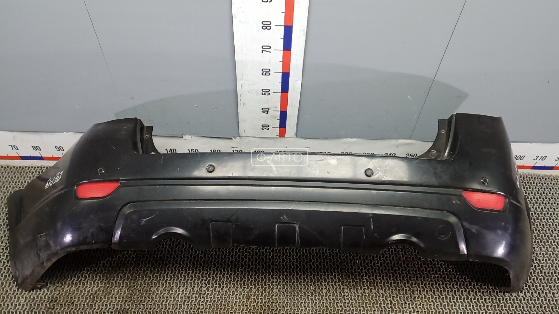 Бампер задний