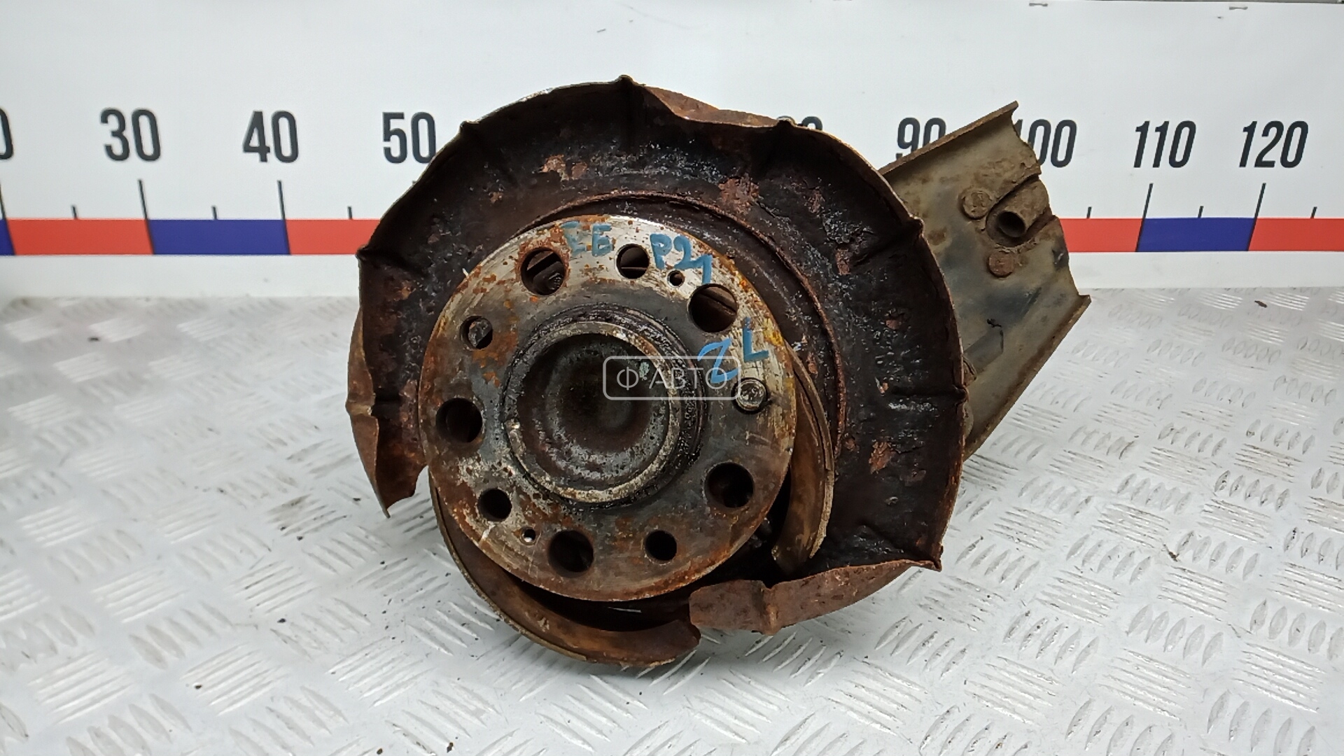 Ступица задняя левая