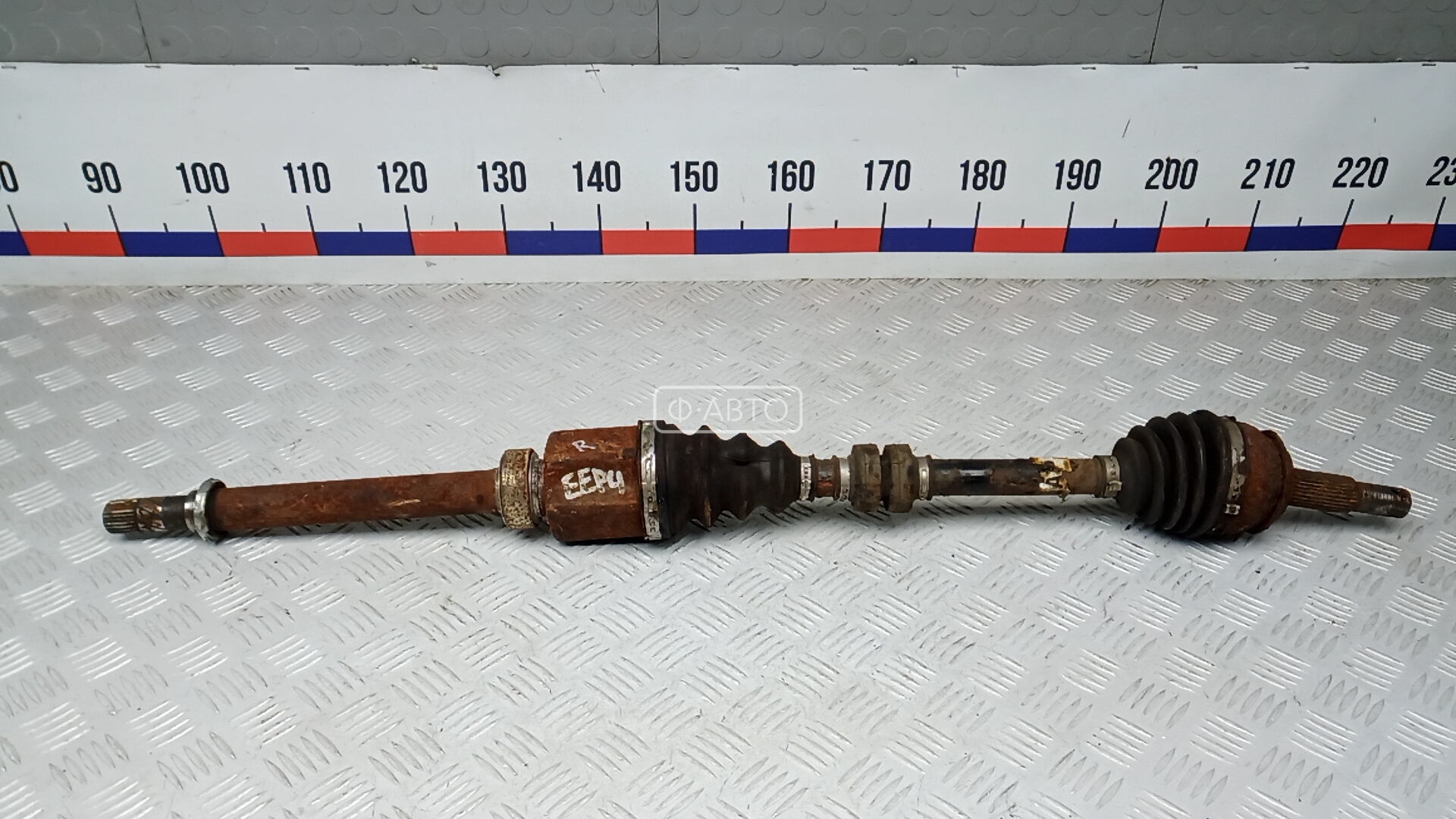 Привод передний правый