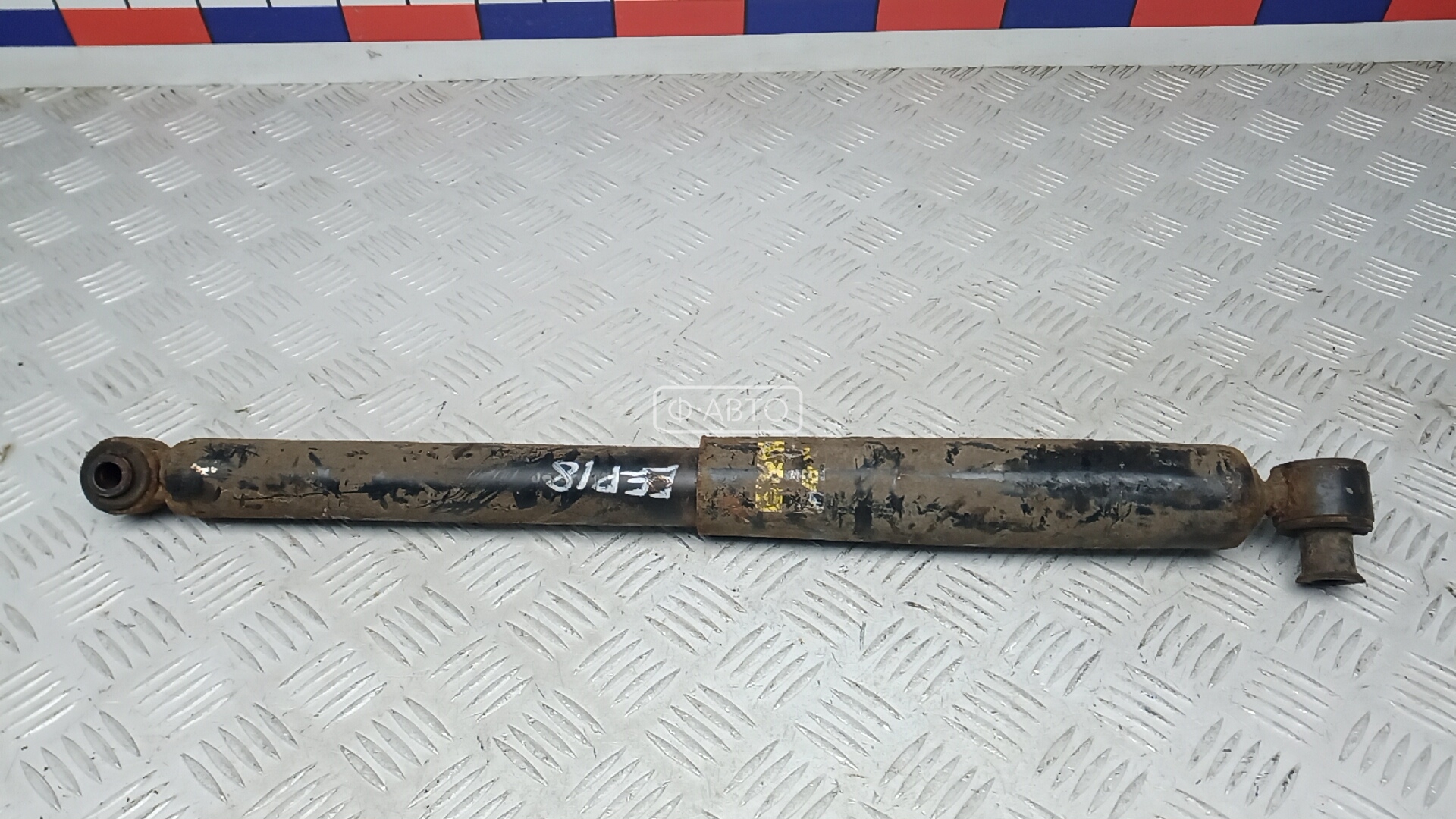 Амортизатор задний