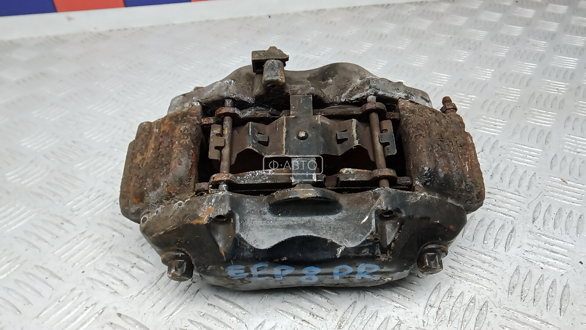 Суппорт тормозной передний правый