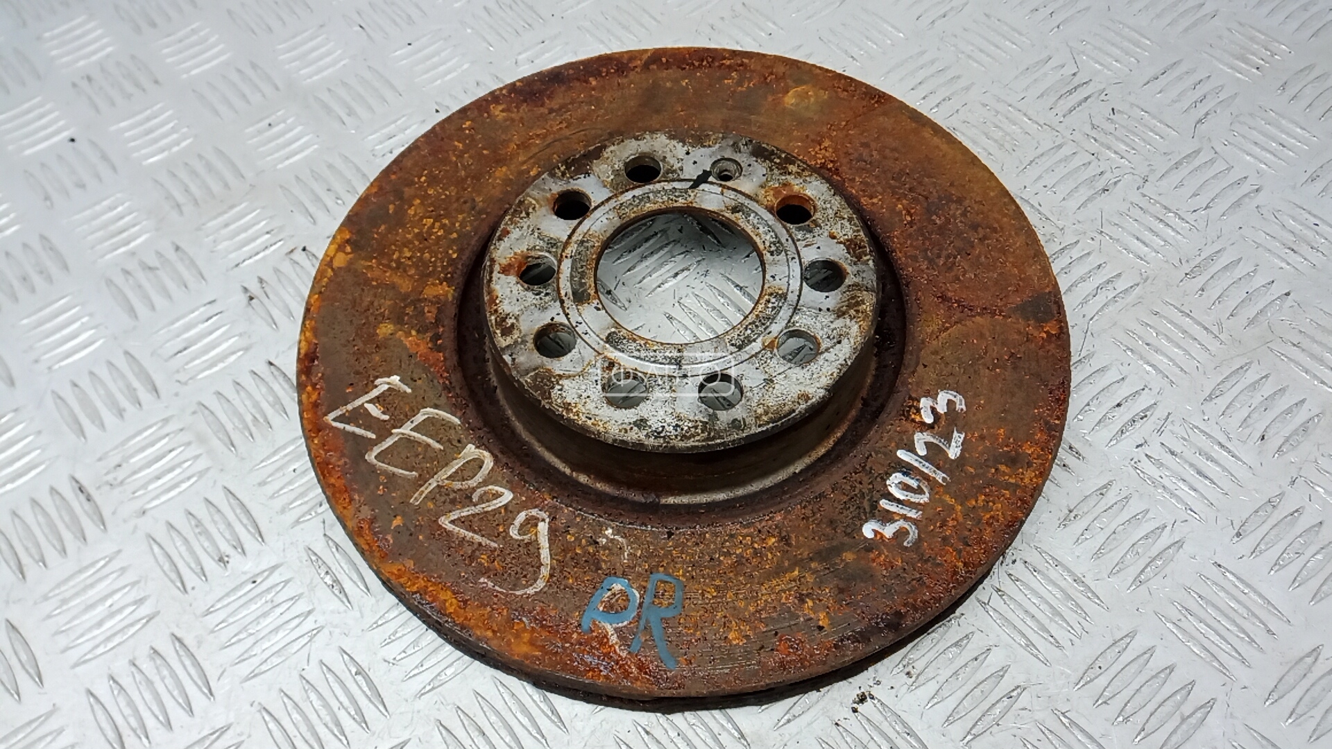 Диск тормозной передний