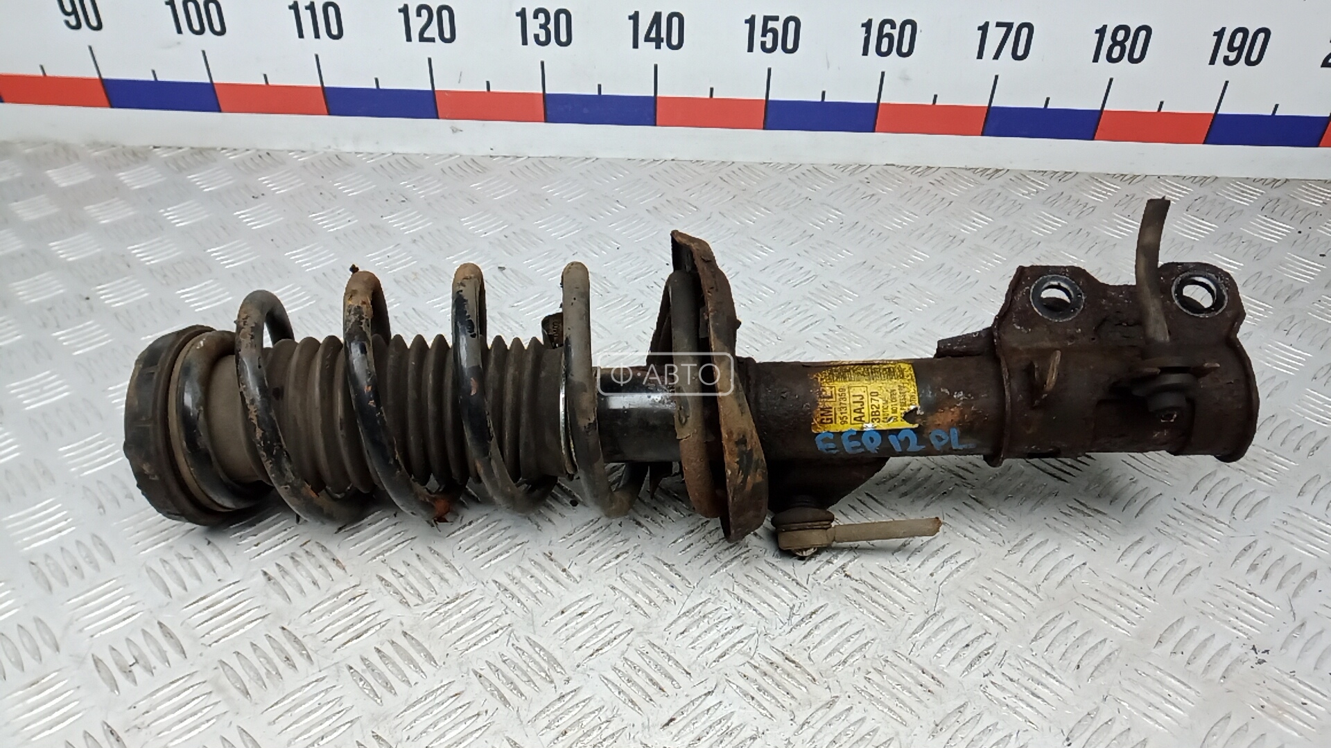 Стойка передняя левая