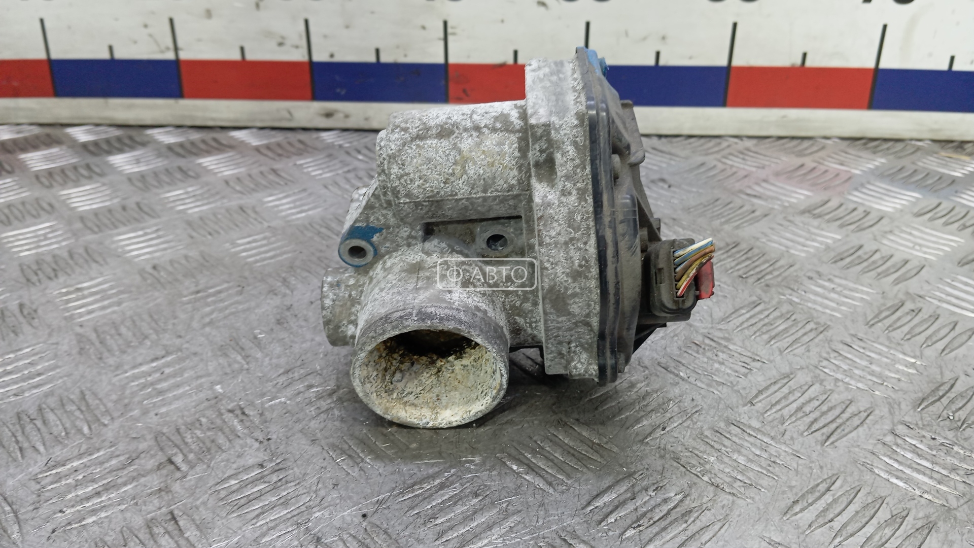 Дроссельная заслонка бензиновая