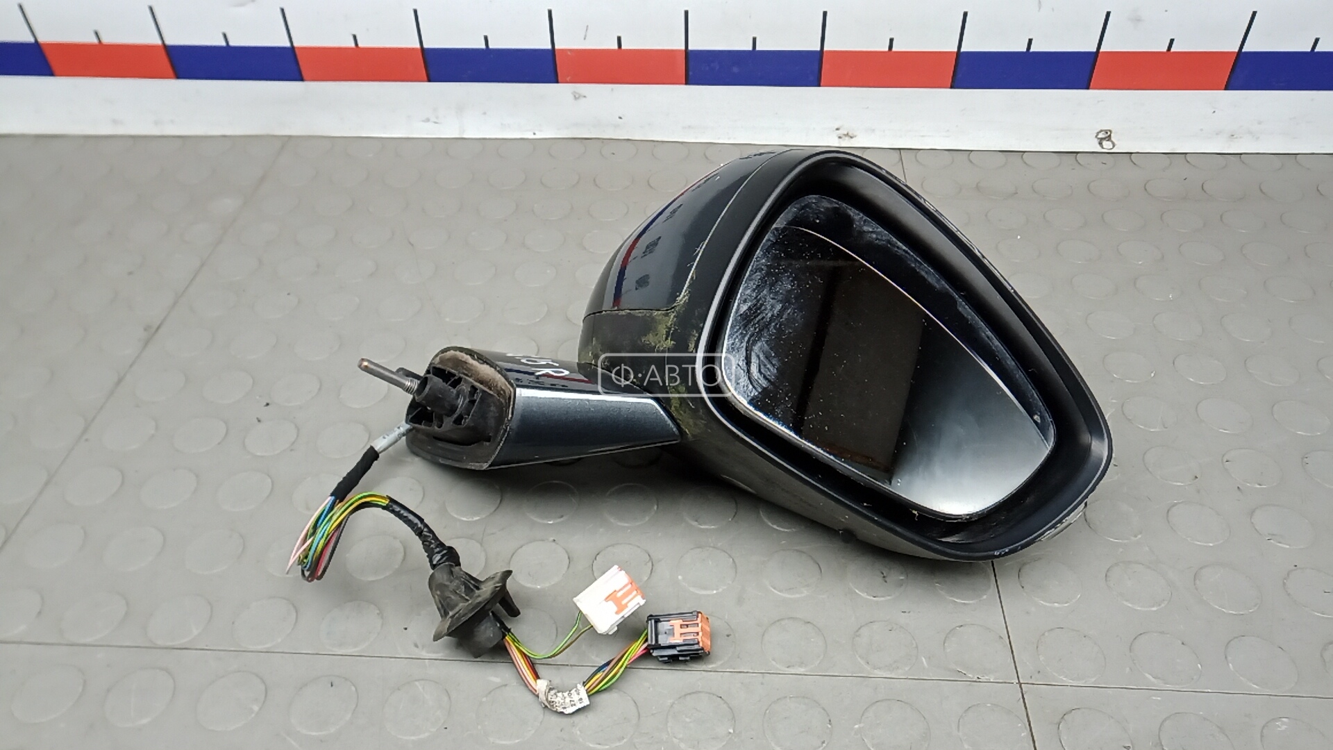 Зеркало наружное правое