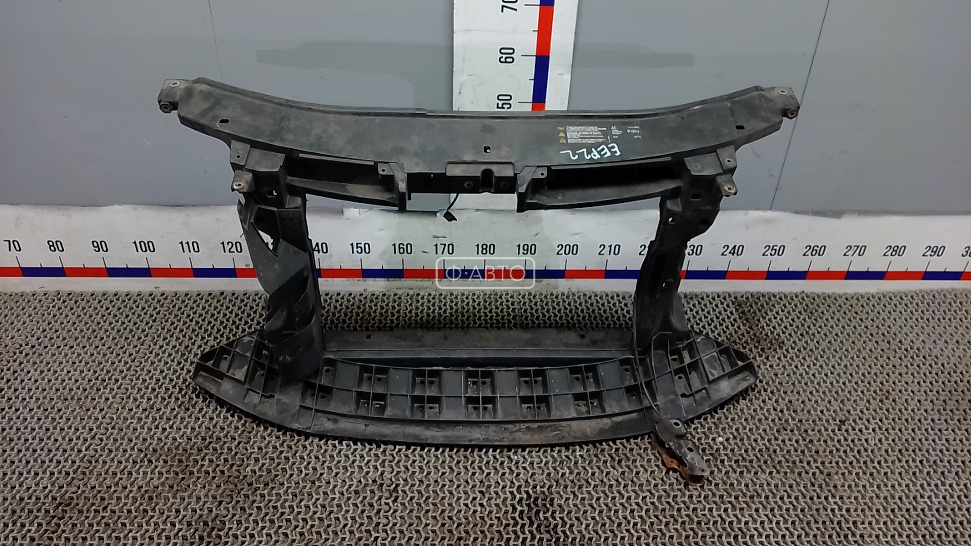 Передняя панель крепления облицовки (телевизор)