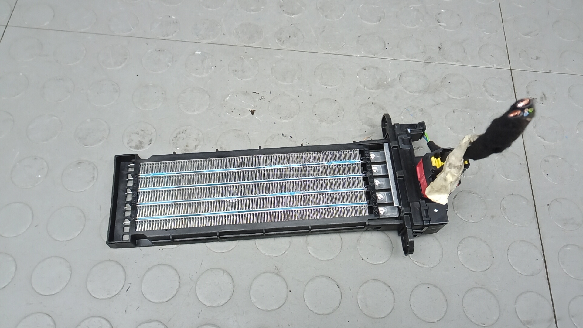 электрический радиатор отопителя (тэн)