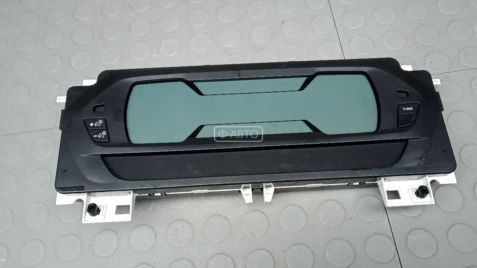 Щиток приборов