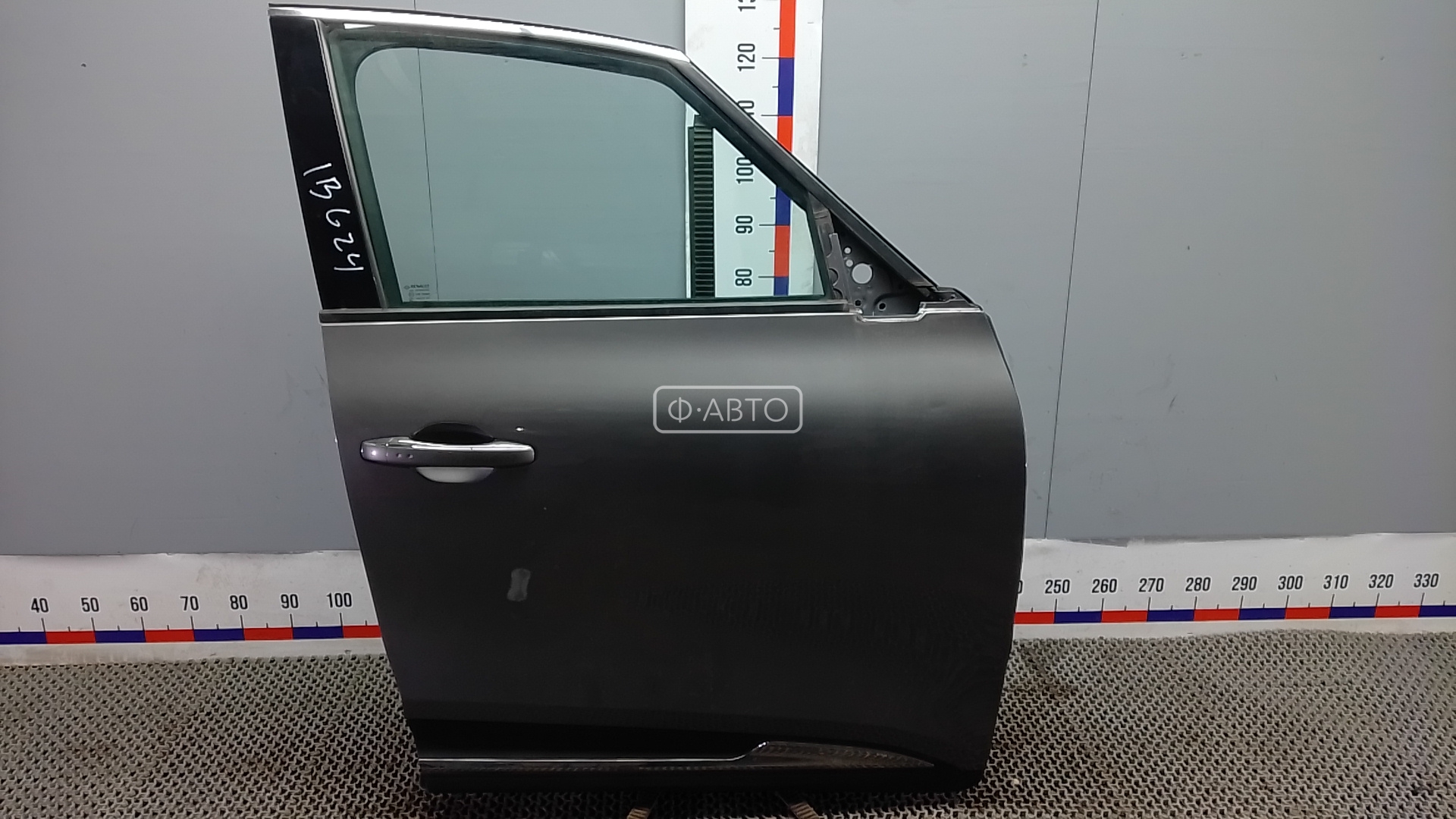 Дверь передняя правая