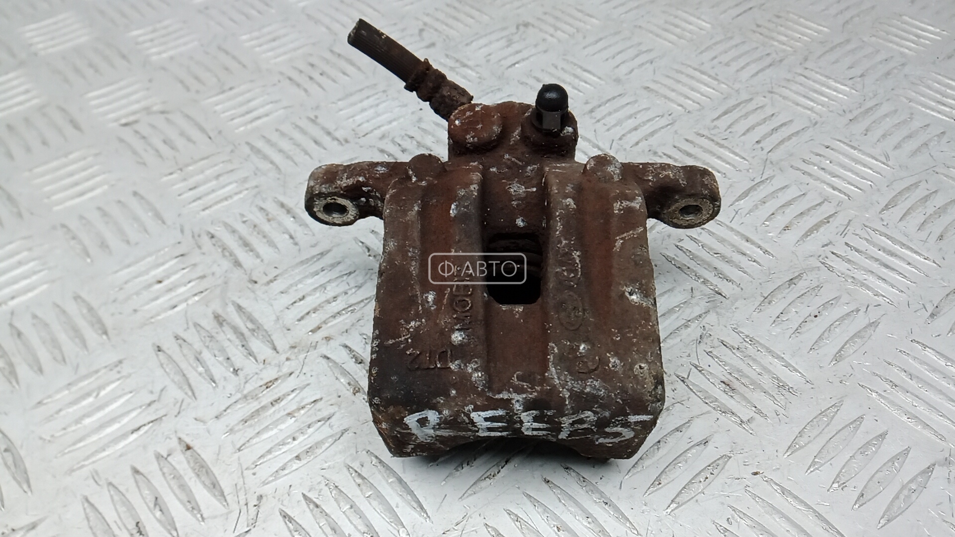 Суппорт тормозной задний правый