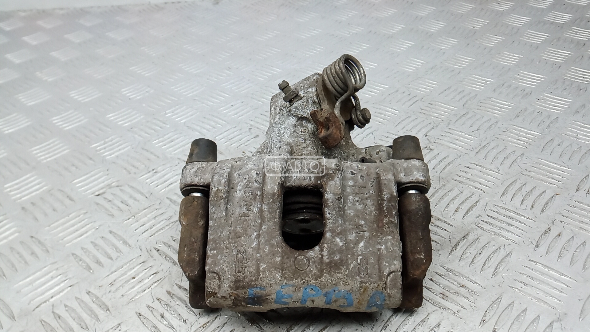 Суппорт тормозной задний правый