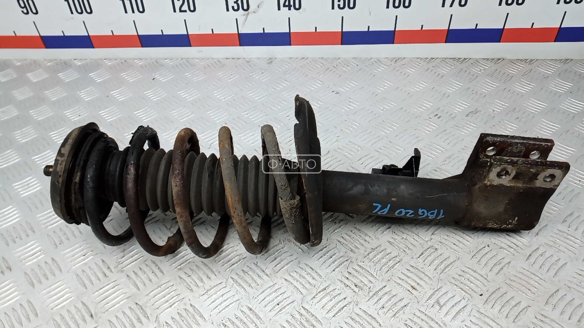 Стойка передняя левая