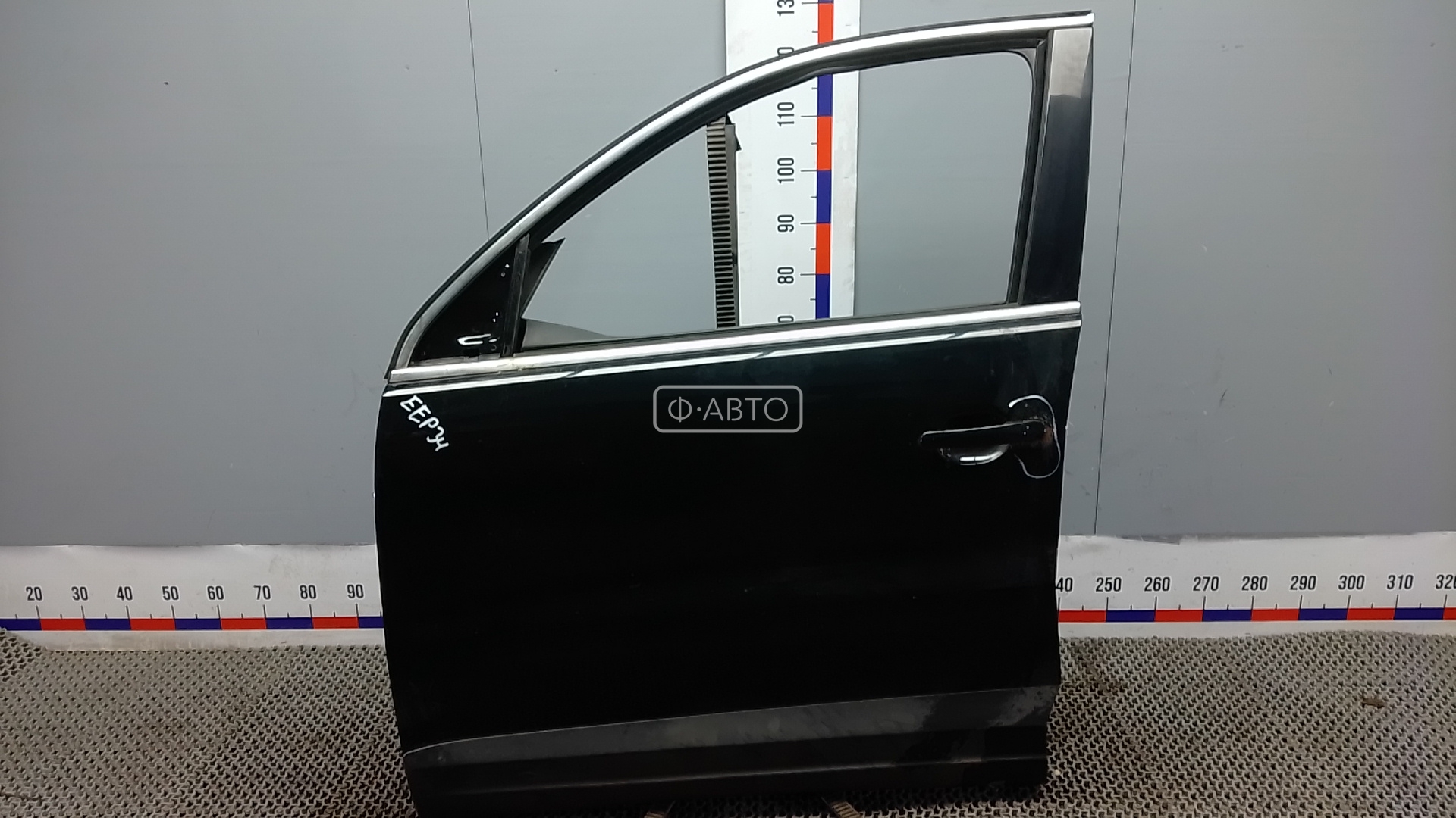 Дверь передняя левая