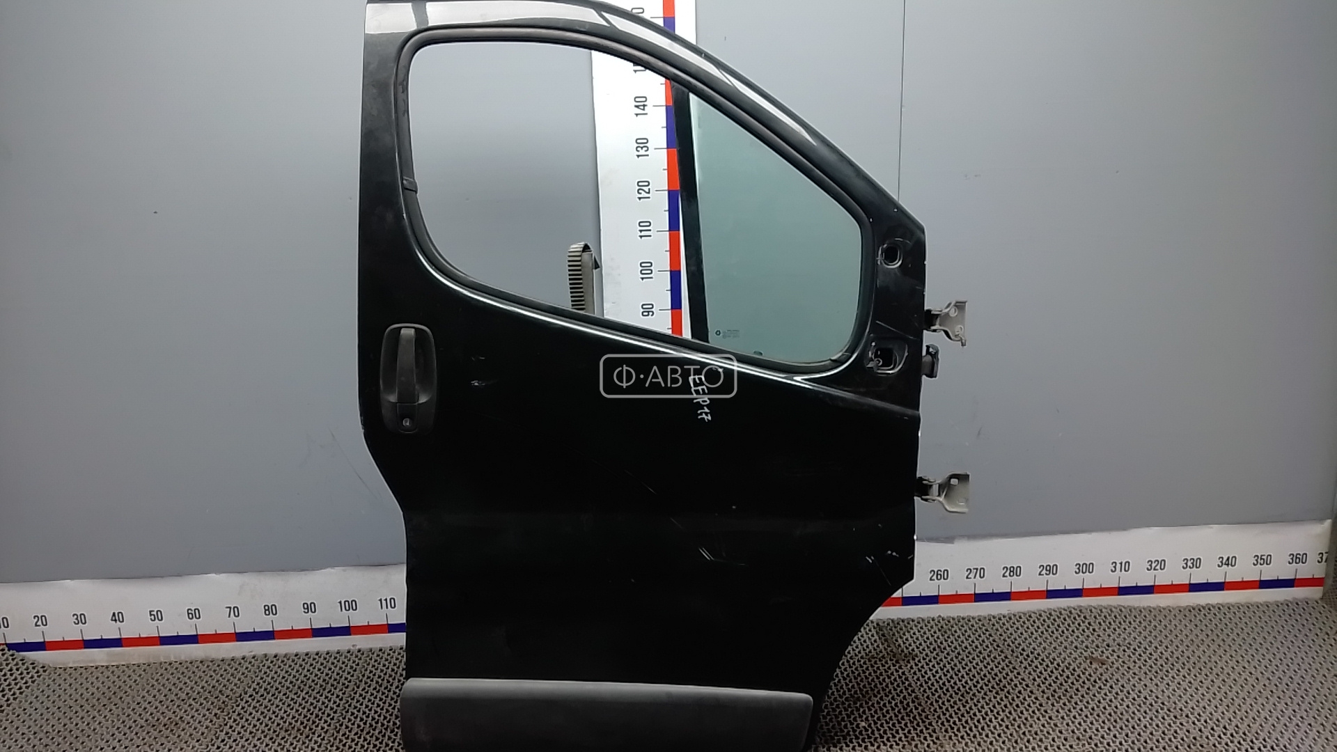 Дверь передняя правая