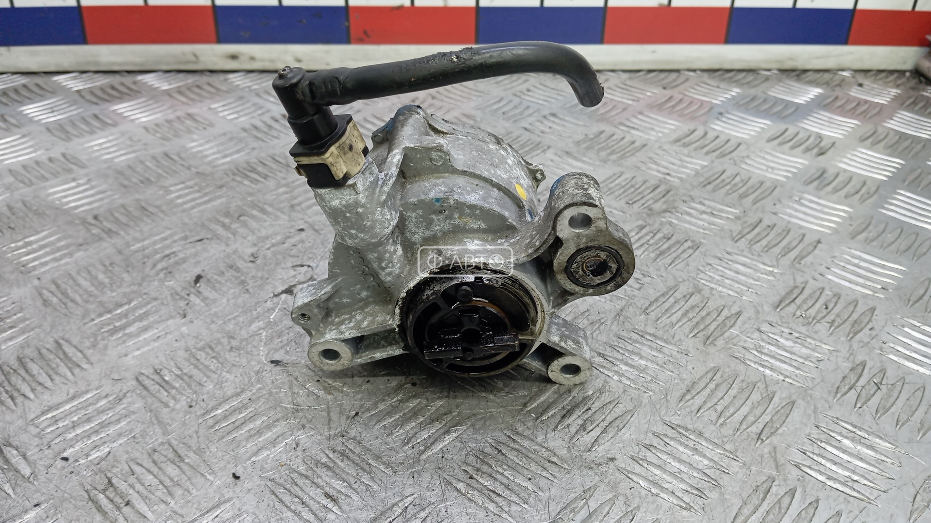 Насос вакуумный