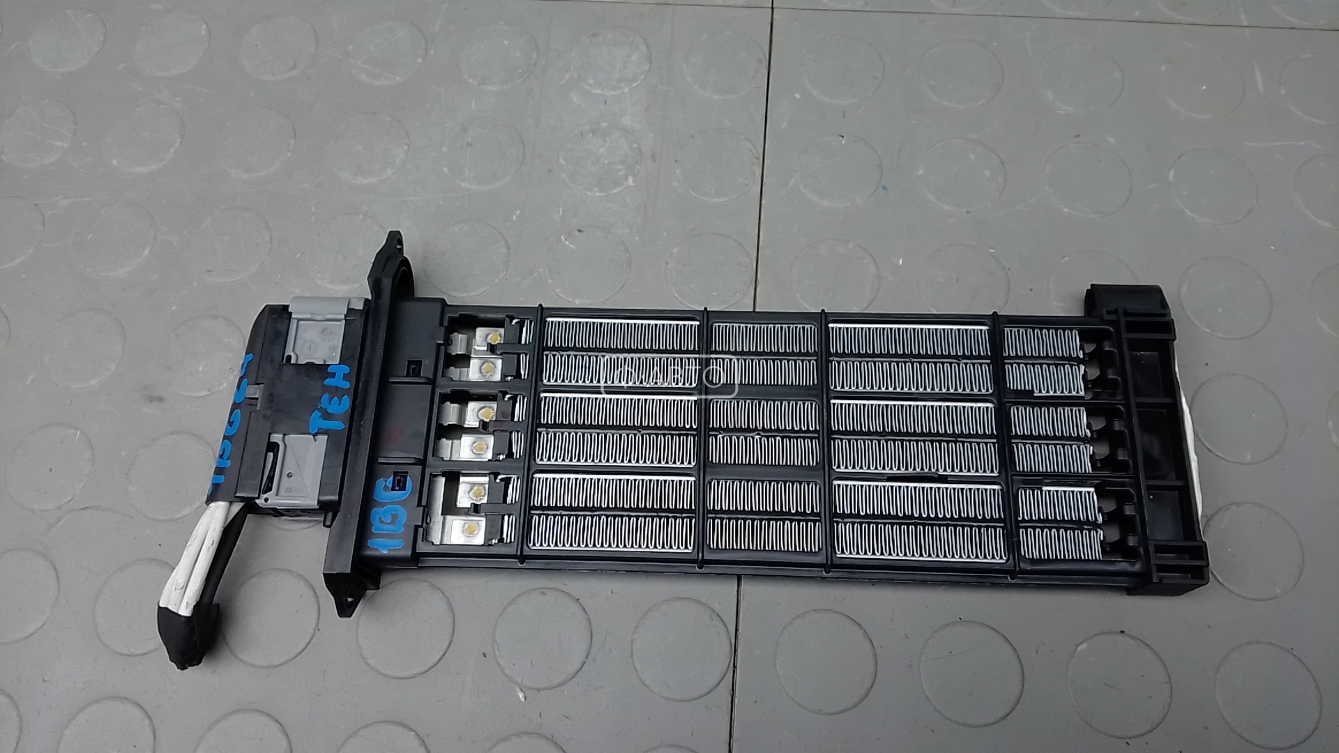 электрический радиатор отопителя (тэн)