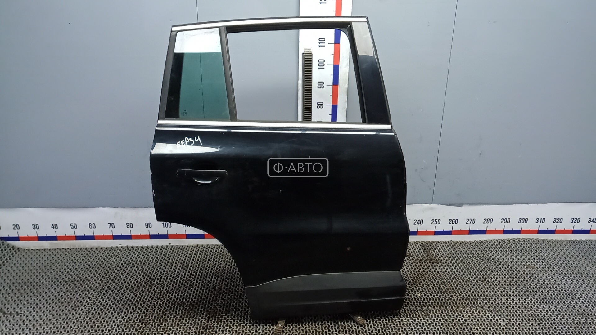 Дверь задняя правая