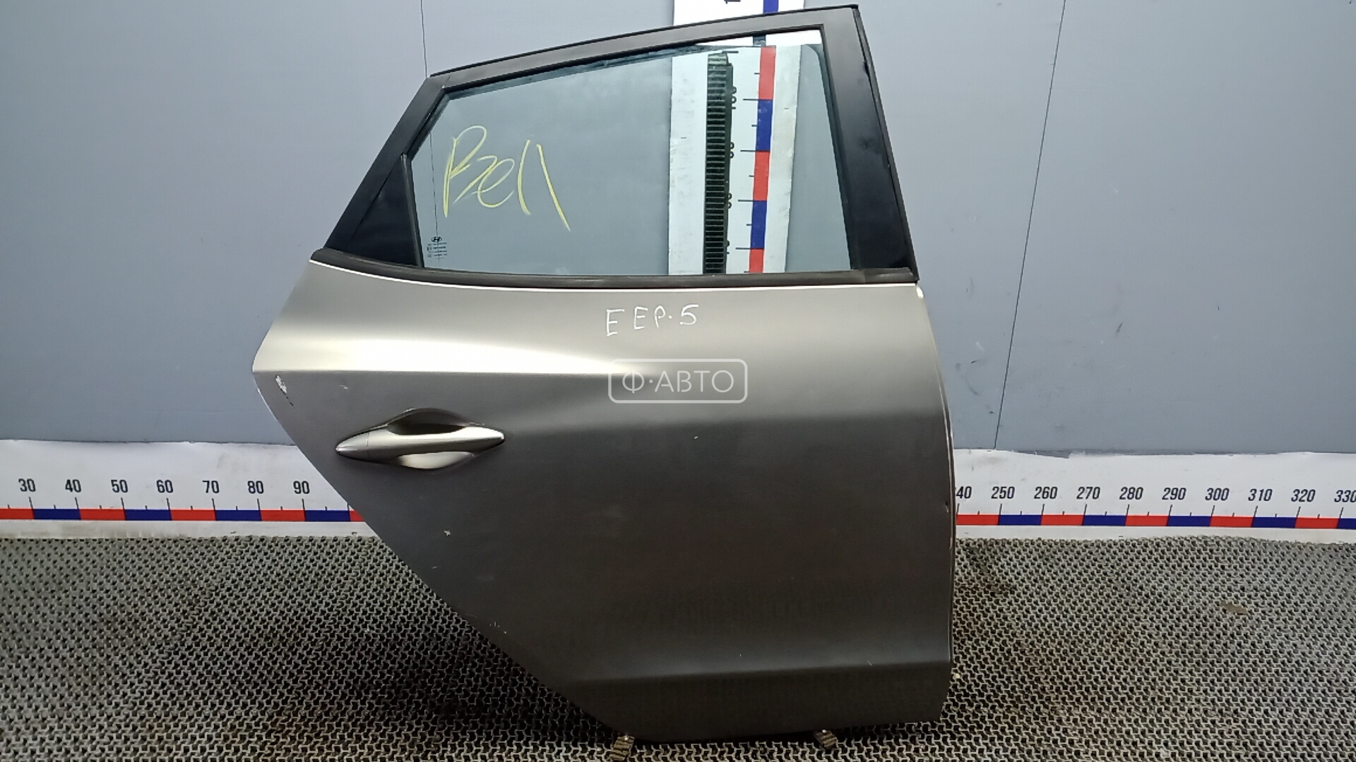 Дверь задняя правая