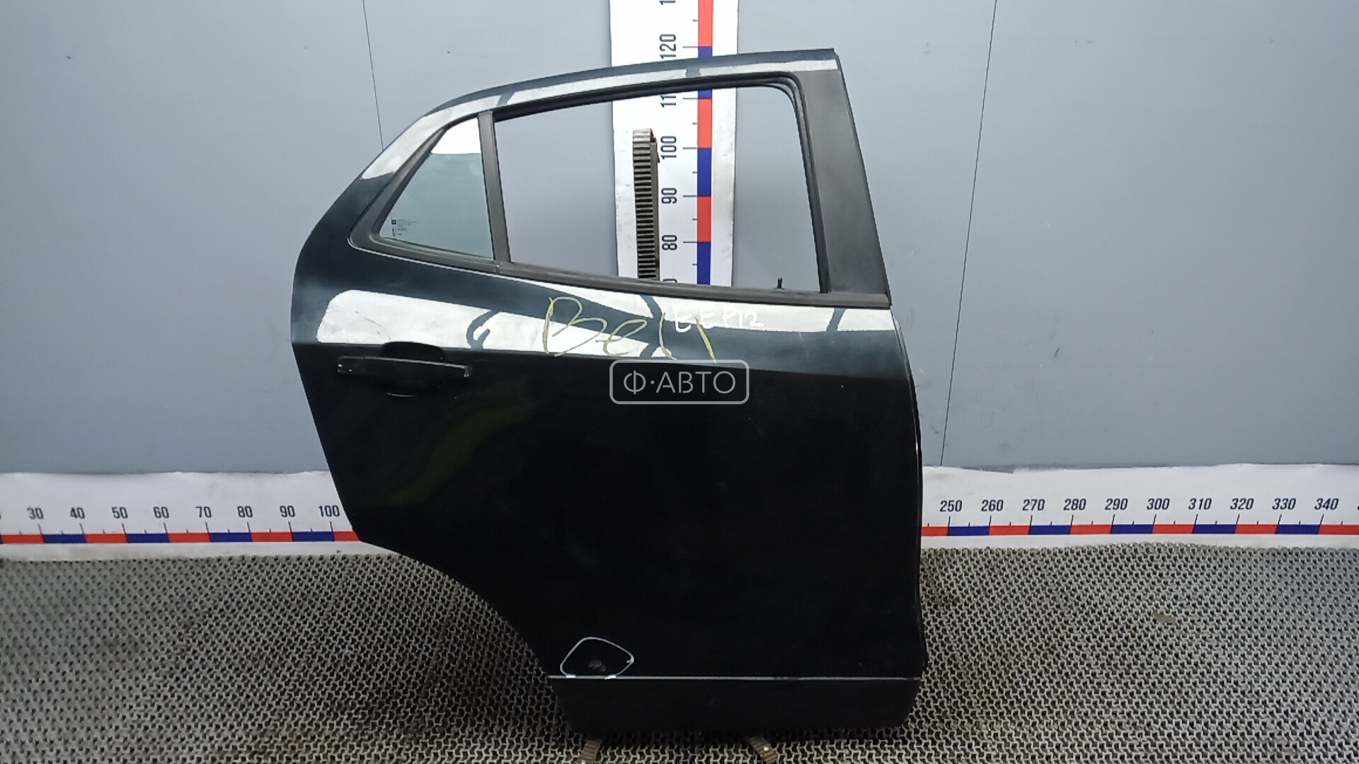 Дверь задняя правая