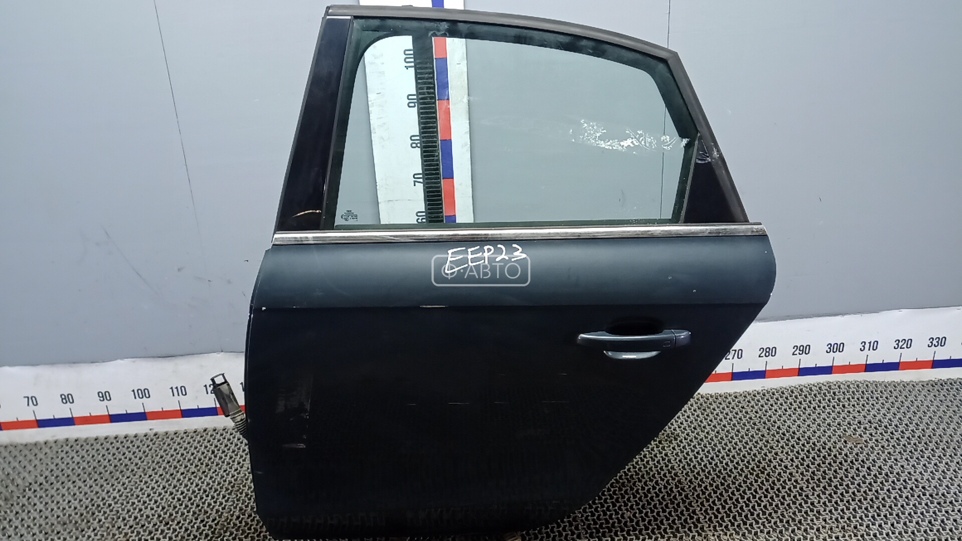 Дверь задняя левая