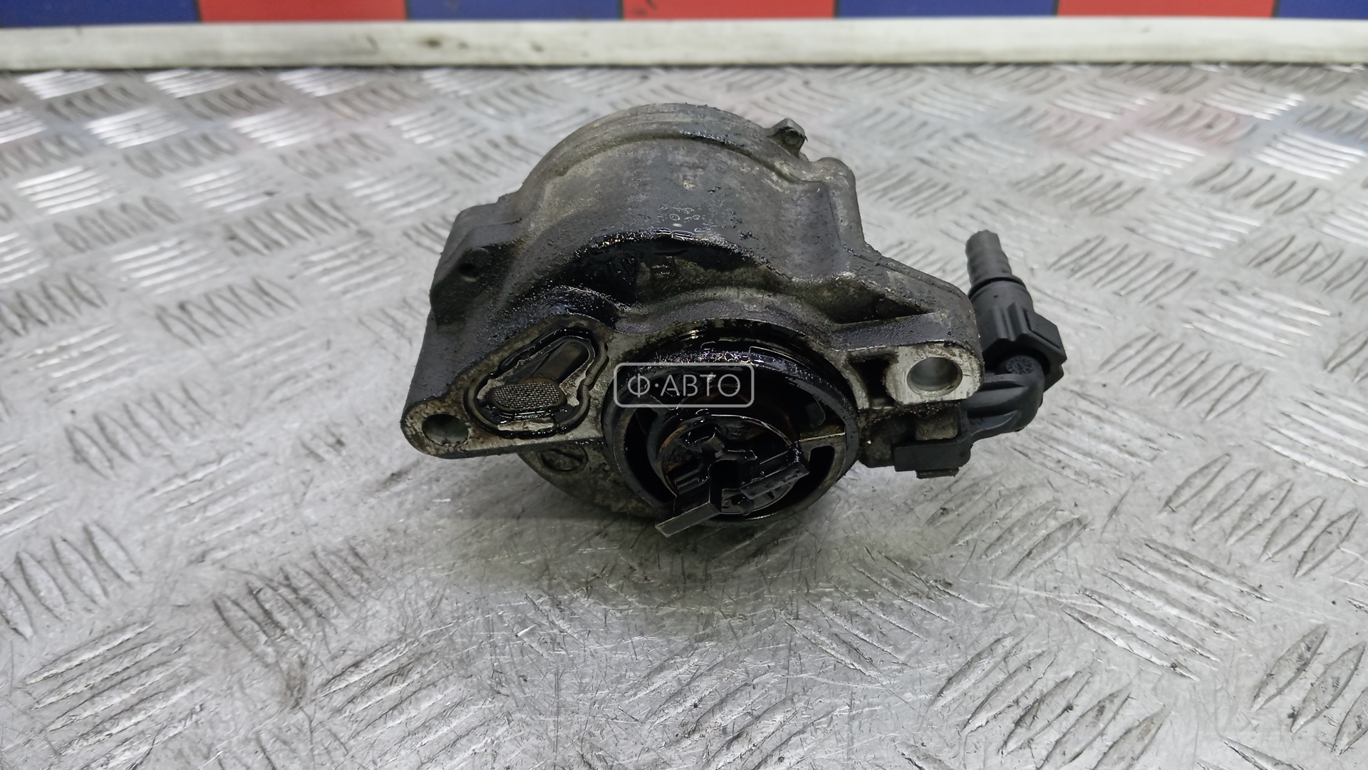 Насос вакуумный