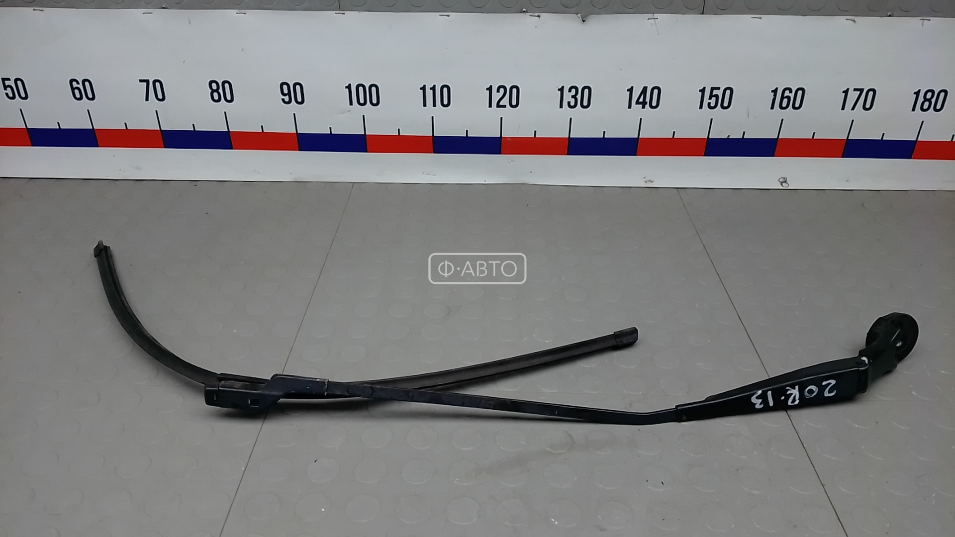 Щеткодержатель лобового стекла