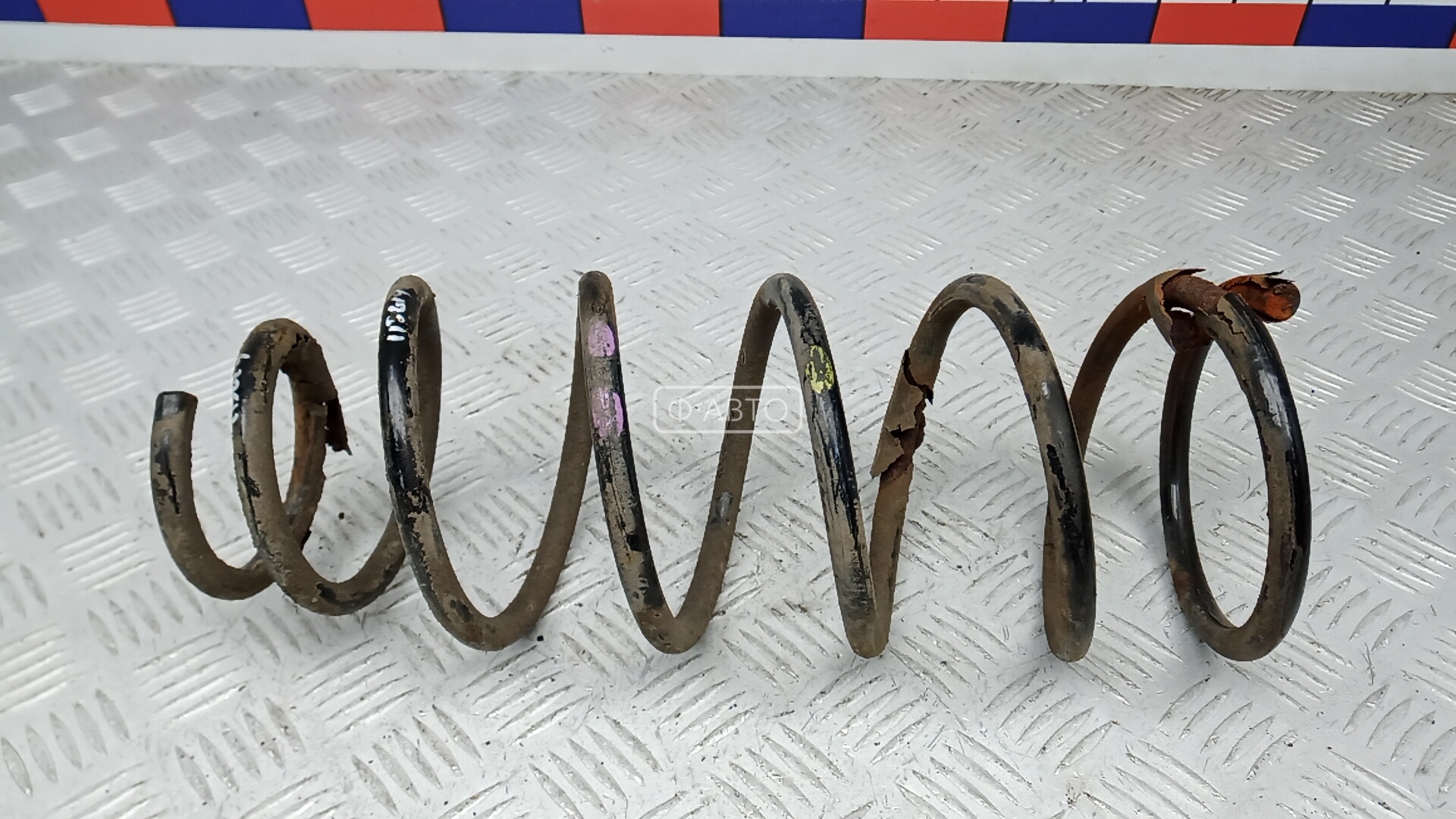 Пружина задняя