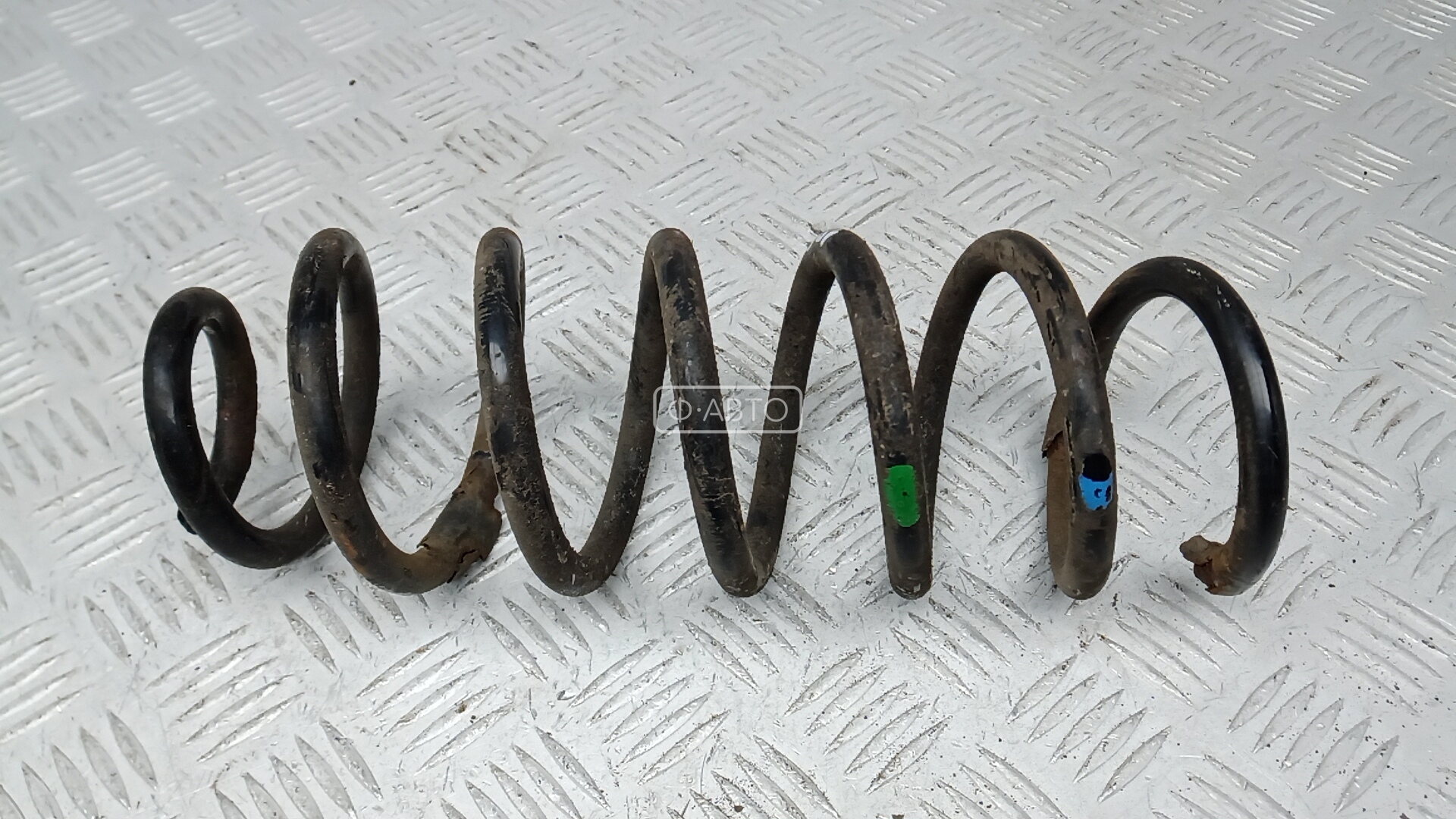 Пружина задняя