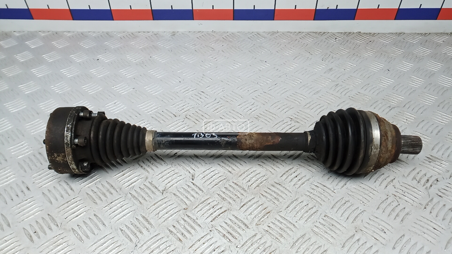 Привод передний левый