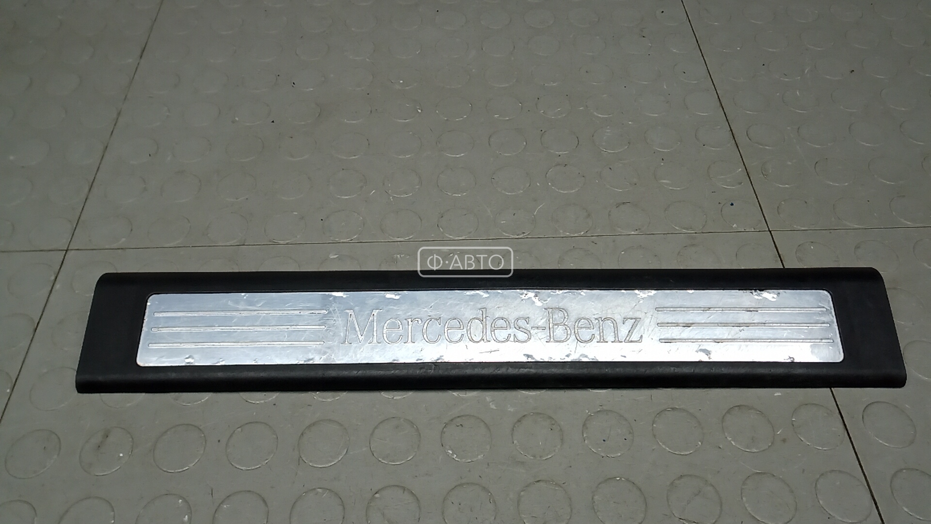 Накладка порога внутренняя правая