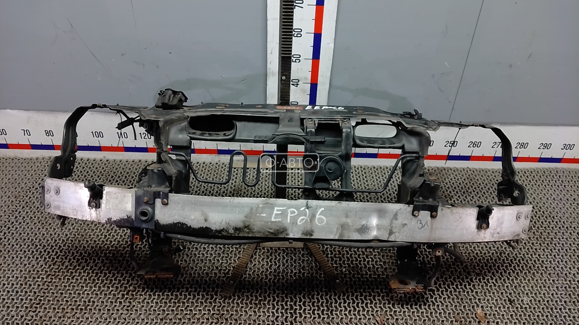 Передняя панель крепления облицовки (телевизор)