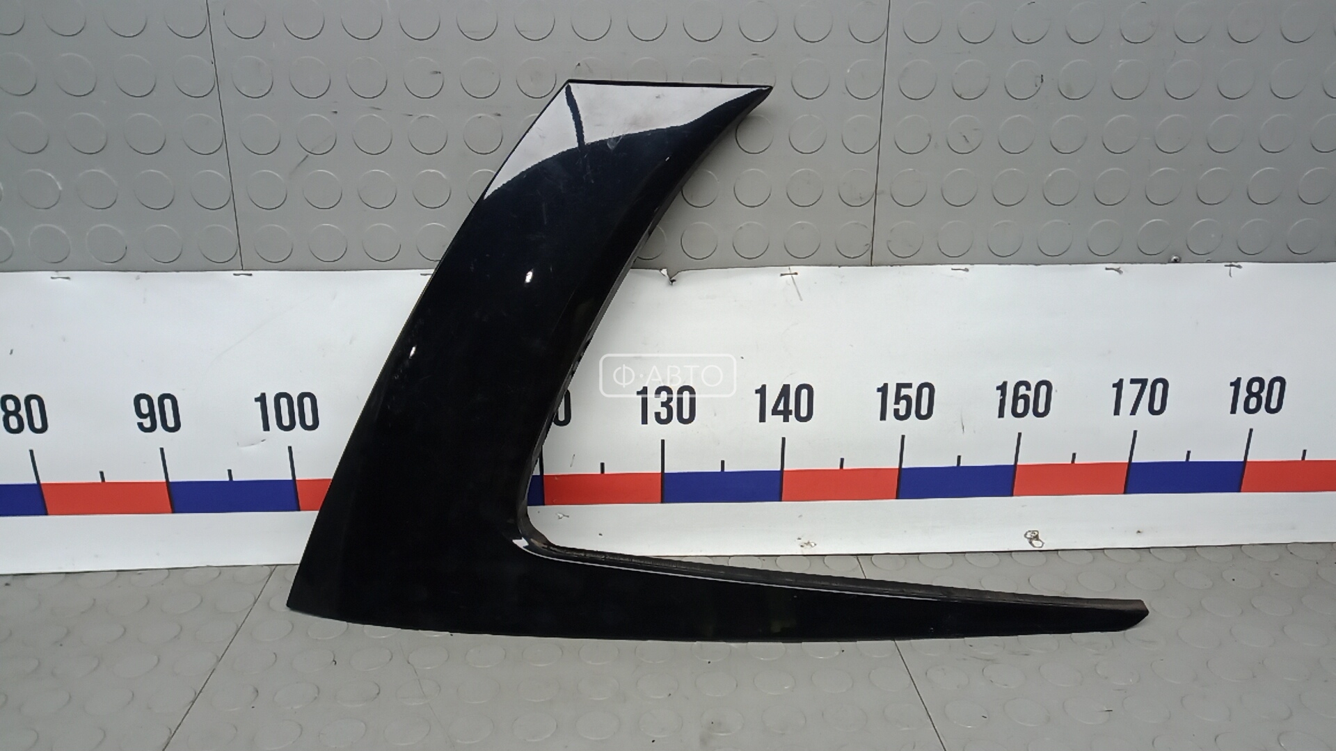 Молдинг крыла заднего правого