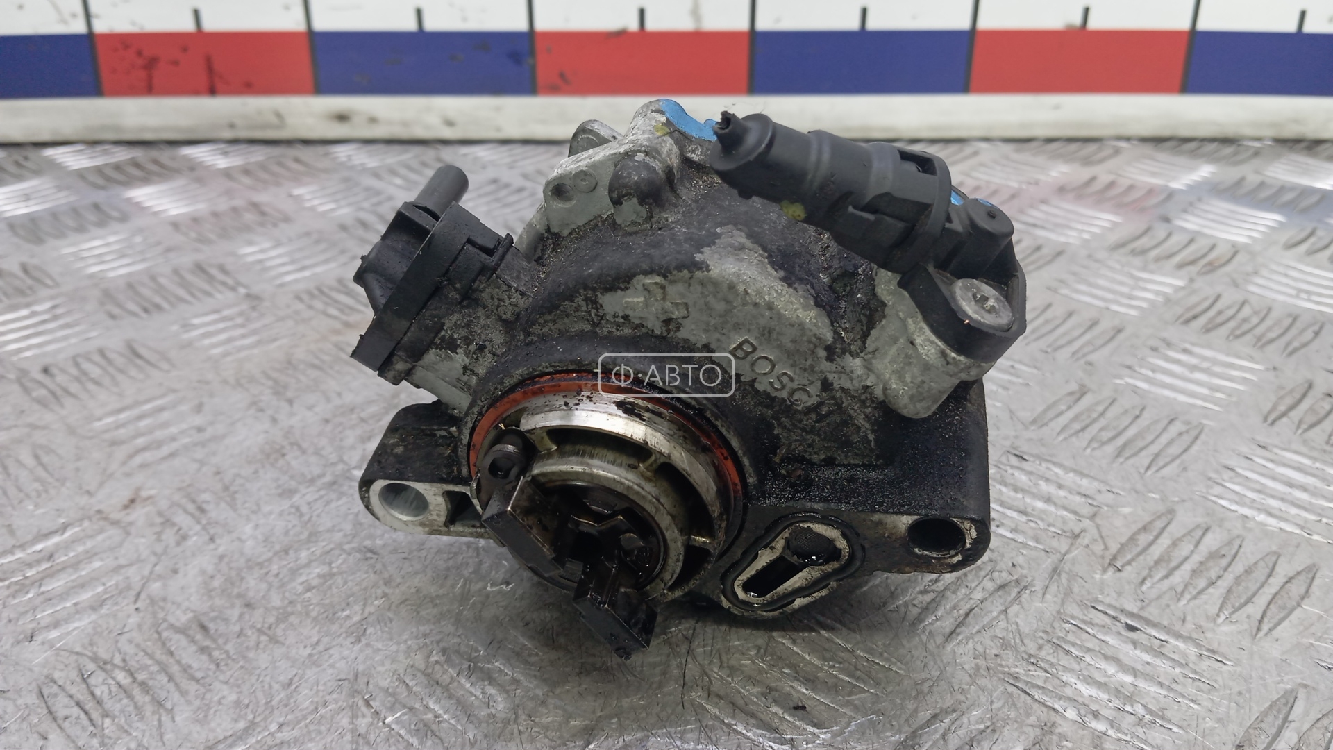 Насос вакуумный