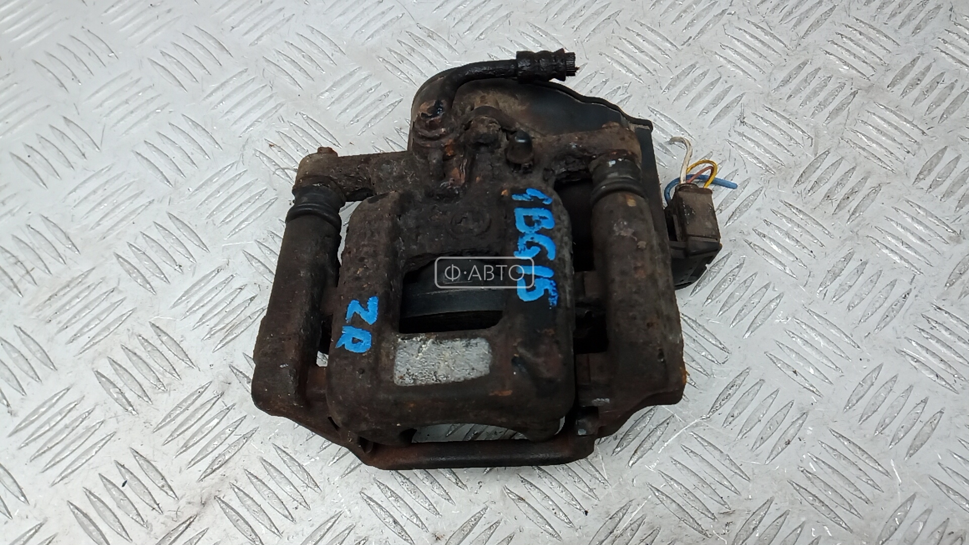 Суппорт тормозной задний правый