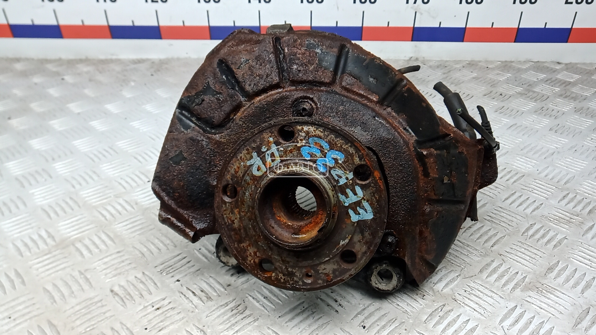 Ступица передняя правая