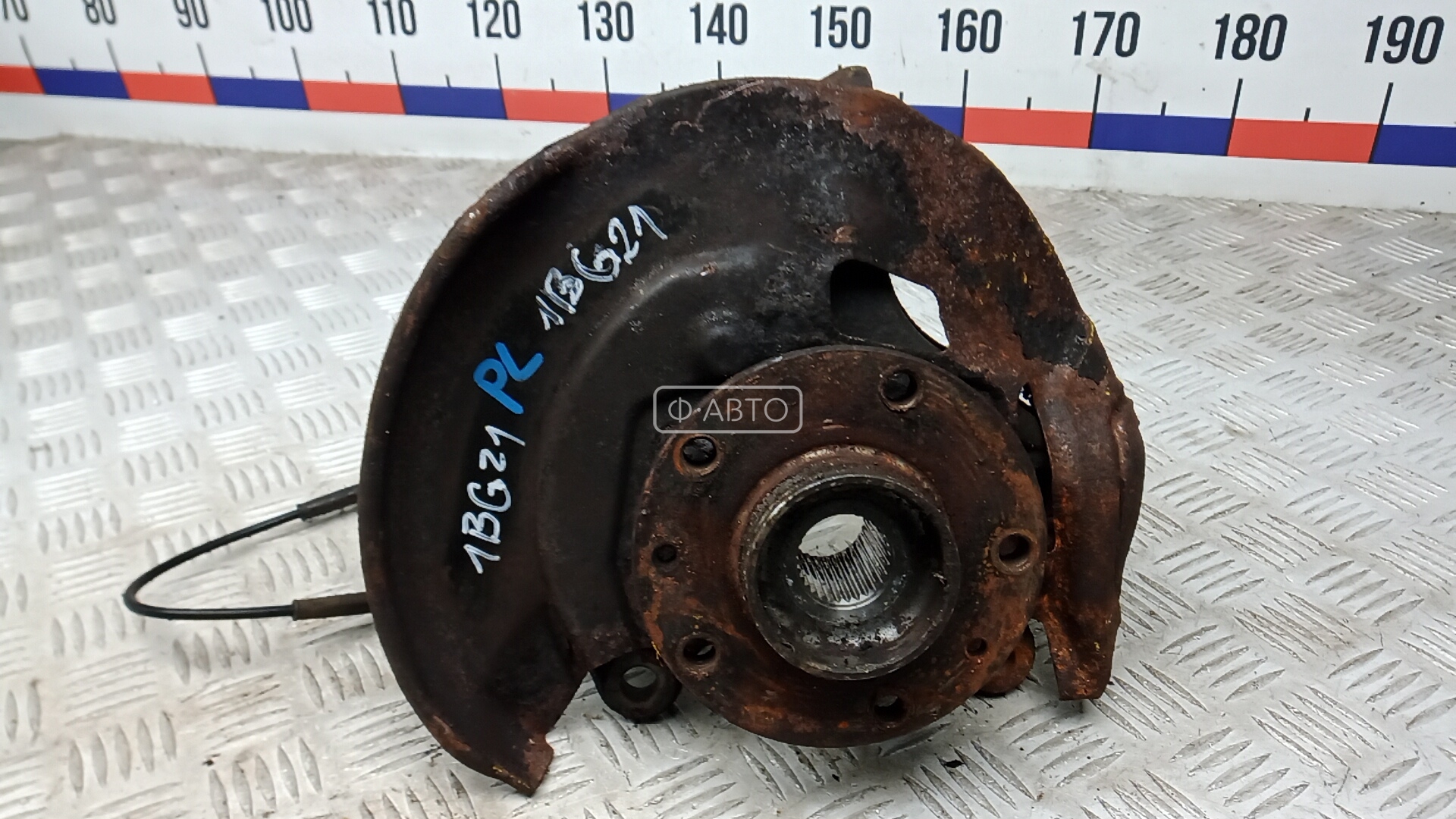 Ступица передняя левая