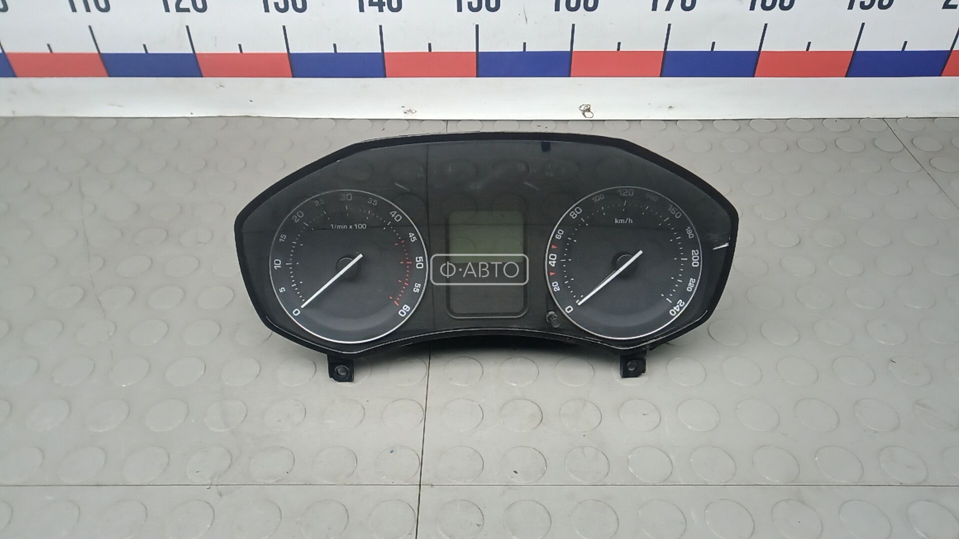 Щиток приборов