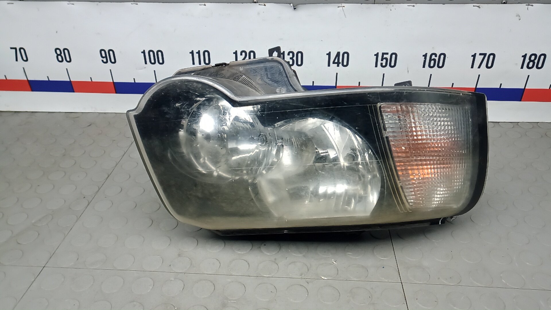 Фара правая LAND ROVER FREELANDER 1