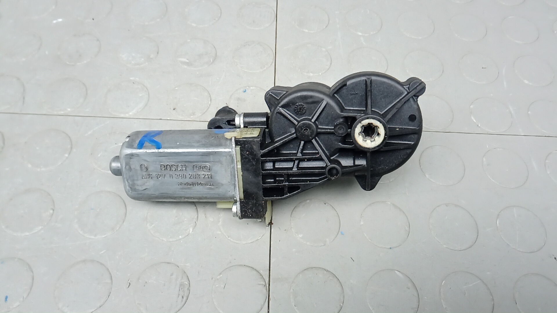 Моторчик сидения передний MERCEDES BENZ M-CLASS W164