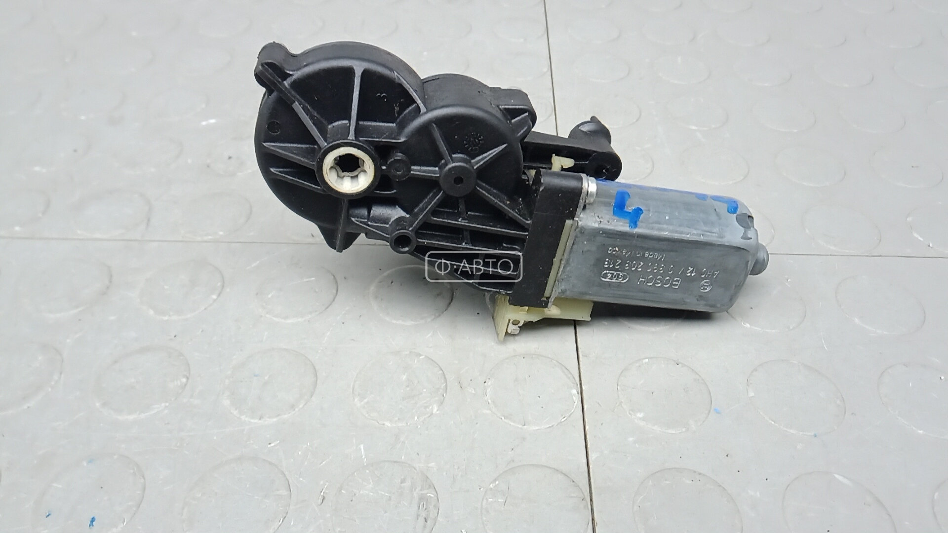 Моторчик сидения передний